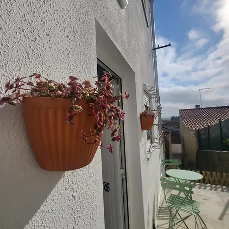Spring Water House Semesterbostad *