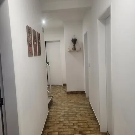 Сasa de vacaciones Spring Water House *