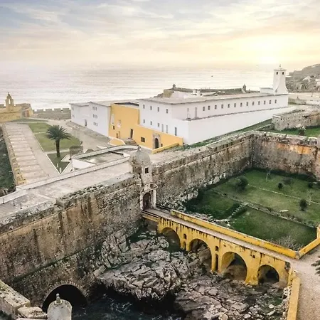 Semesterbostad Spring Water House Olho Marinho