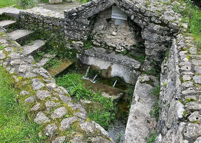 Semesterbostad Spring Water House Olho Marinho